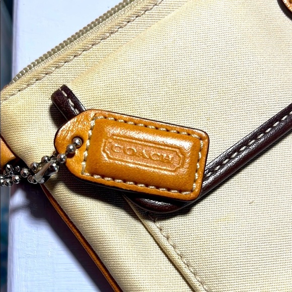 Coach Cream and Orange Wristlet Clutch - Picture 2 of 9